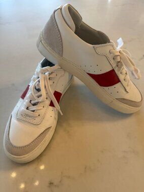 Axel Arigato Clean 90 White Leather Sneakers Red Stripe Low Top Size 8.5/39